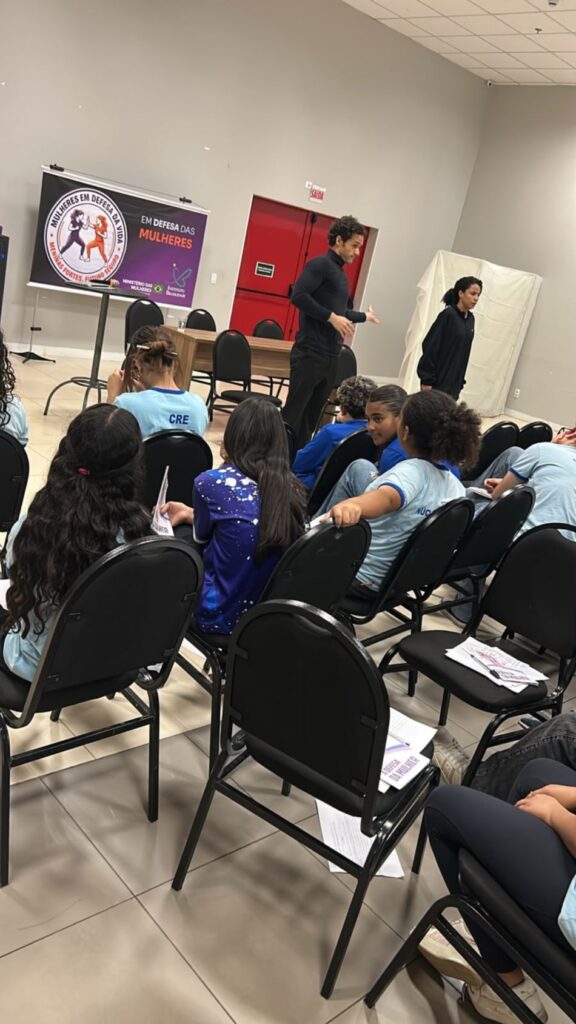 Projeto Mulheres em Defesa da Vida realiza primeira ação em escola pública do Distrito Federal