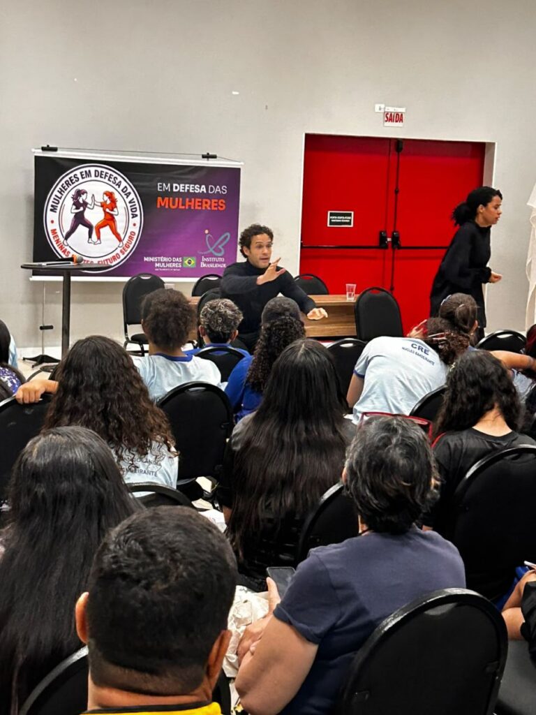 Projeto Mulheres em Defesa da Vida realiza primeira ação em escola pública do Distrito Federal