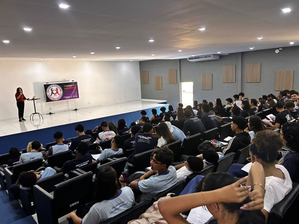 Projeto Mulheres em Defesa da Vida na Escola Urso Branco
